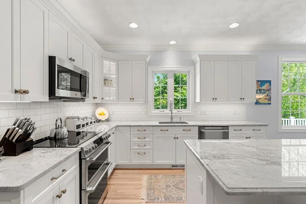 Photo of 10 Yankee Way