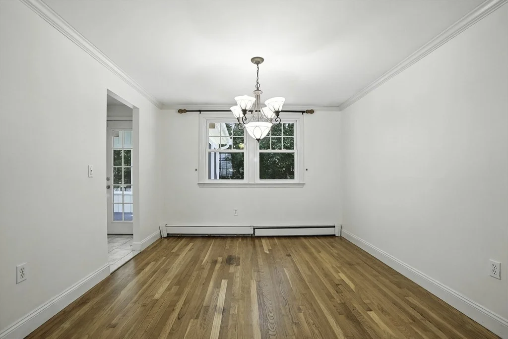 Photo of 10 Diantonio Dr