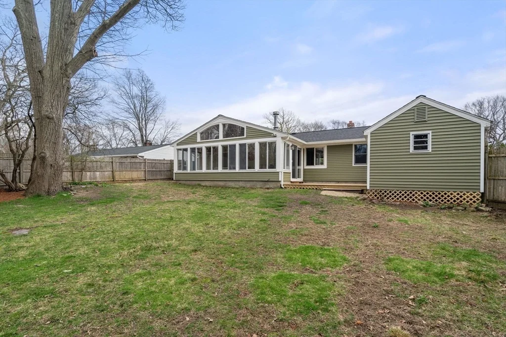 Photo of 15 Martindale Rd