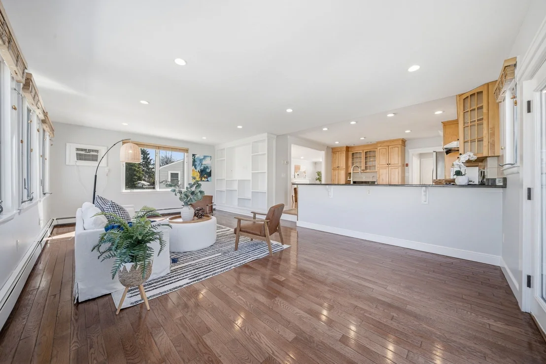 Photo of 92 Shaw Rd