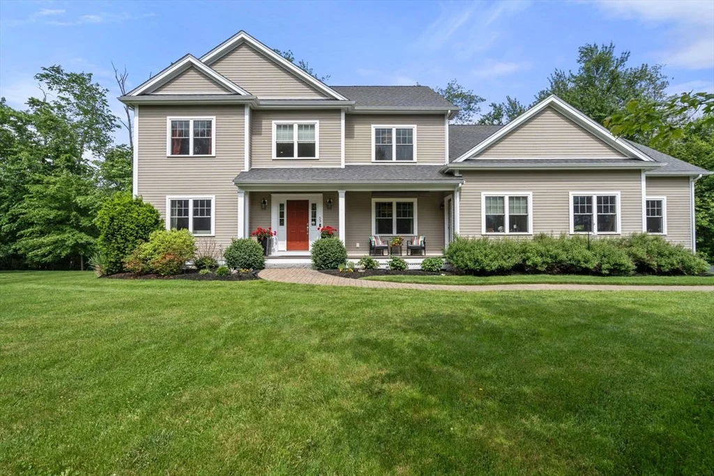 Photo of 53 Thompson Ave