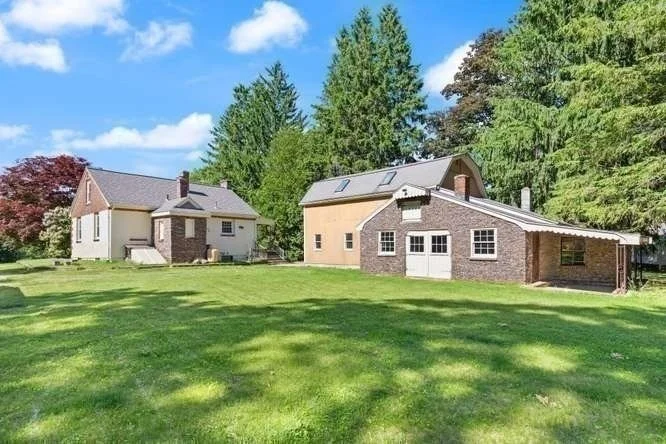 Photo of 84 Walnut St