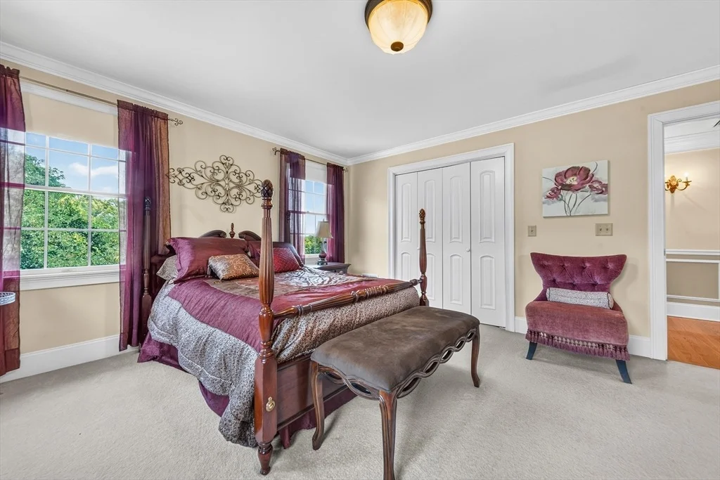 Photo of 385 Scott Rd