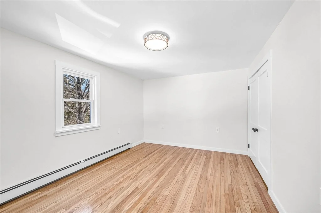 Photo of 285 Granby Road
