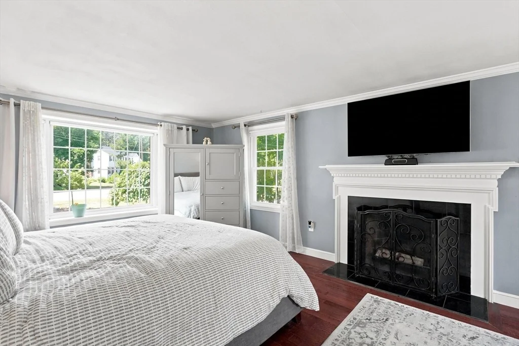 Photo of 67 Surrey Dr