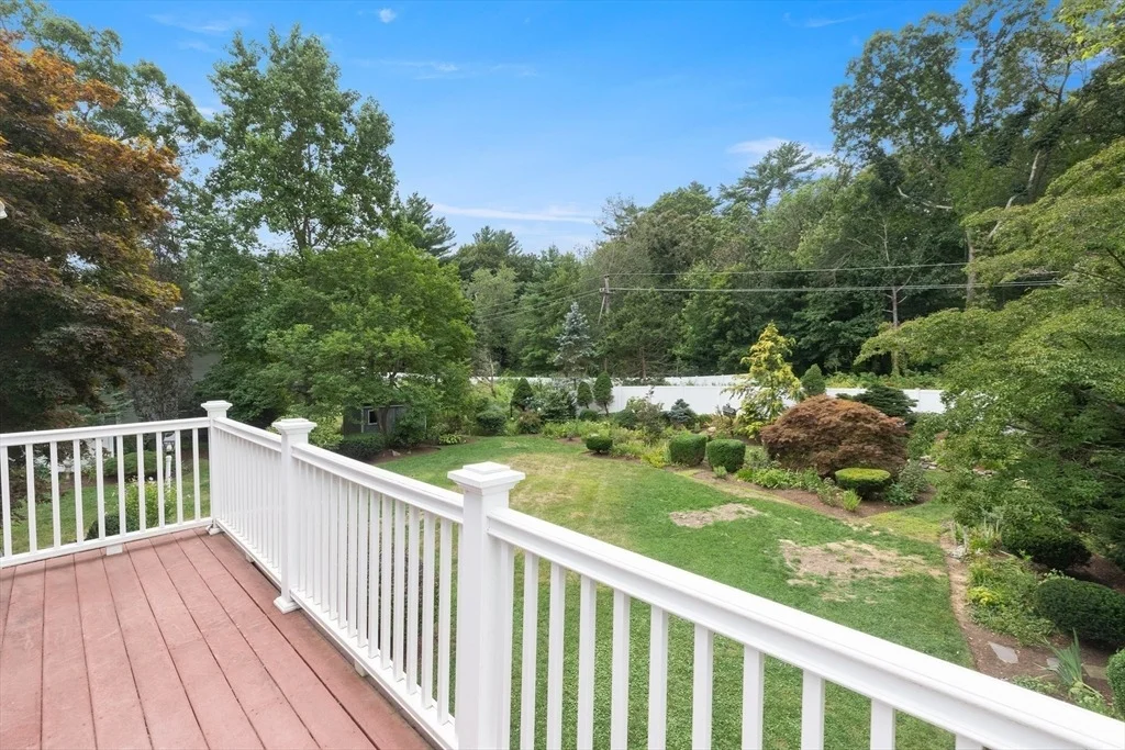 Photo of 10 Parsonage Ln