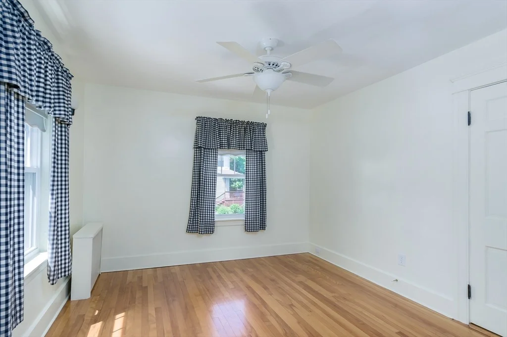 Photo of 20 Blaine Ave