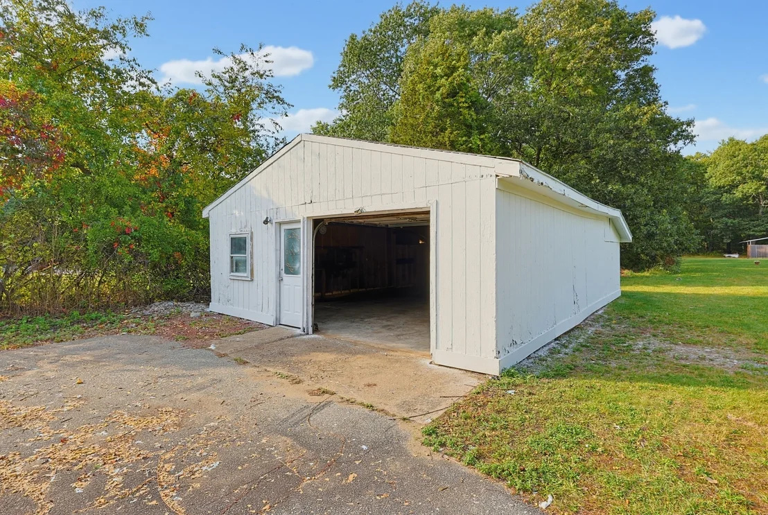 Photo of 38 Dexter Ave.