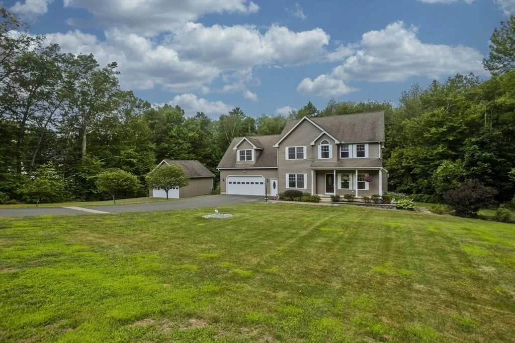Photo of 25 Davis Rd