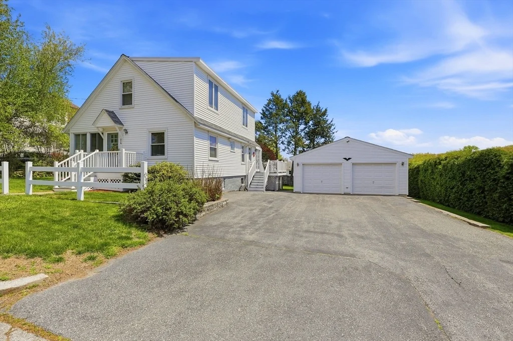 Photo of 24 Dell Ave