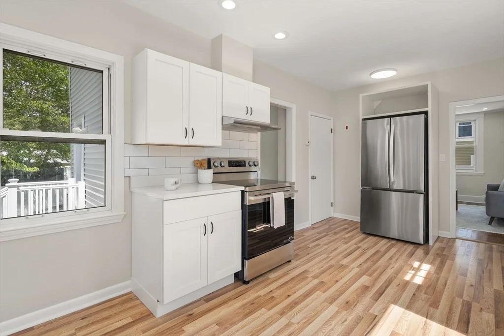 Photo of 1360 Great Plain Ave