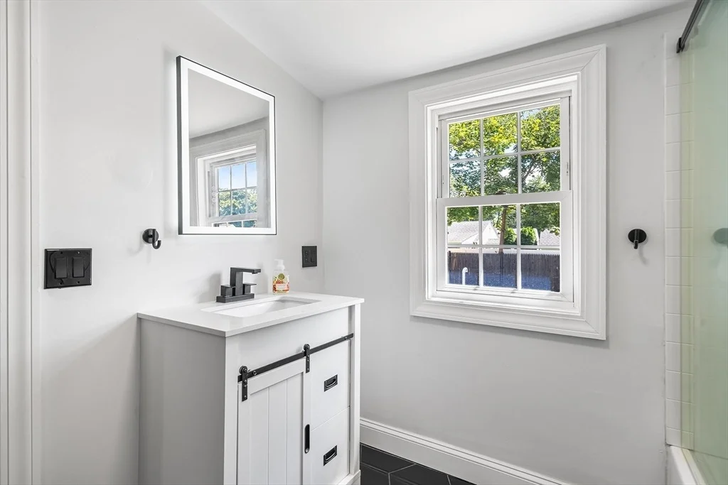Photo of 87 Baker St