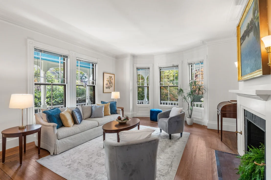 Photo of 6 Mercer Circle