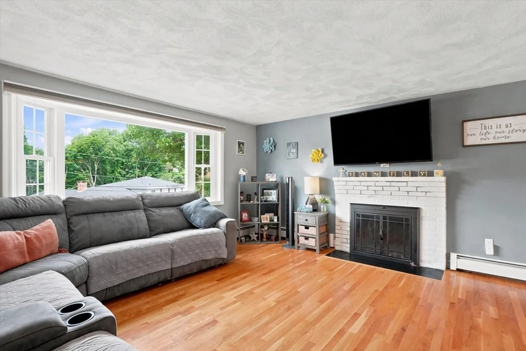 Photo of 52 Oak Ridge Circle