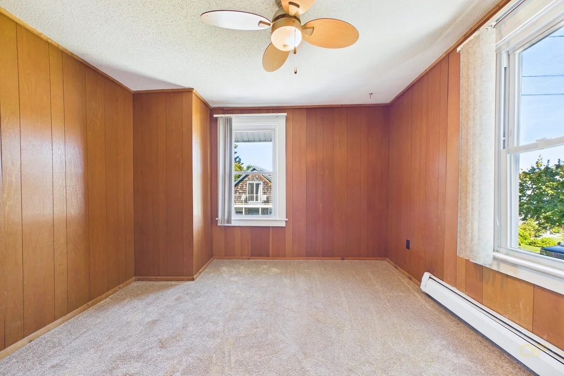 Photo of 7 Bayview Ave
