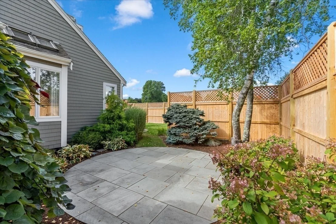 Photo of Unit 10 at 10 Floret Cir
