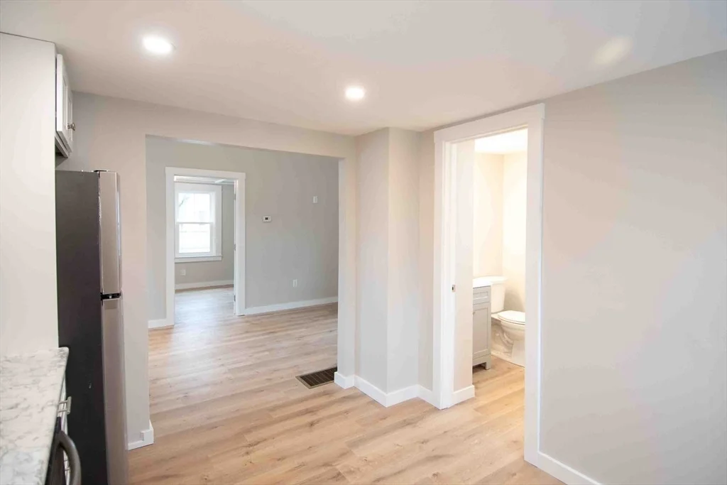 Photo of 154 Denver St