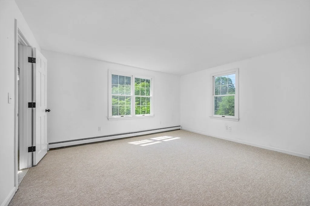 Photo of 295 Westwind Cir