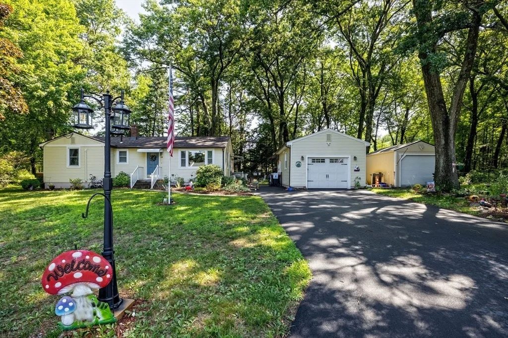 Photo of 64 Brigham Rd