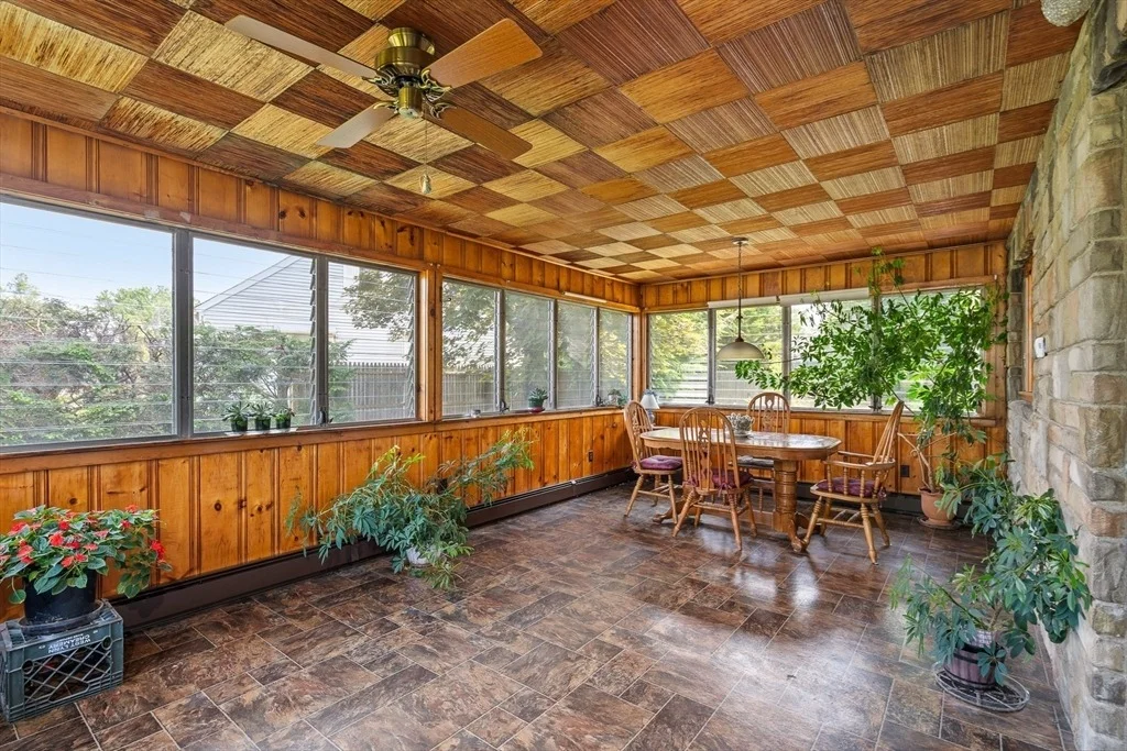 Photo of 16 Sheldon Ave