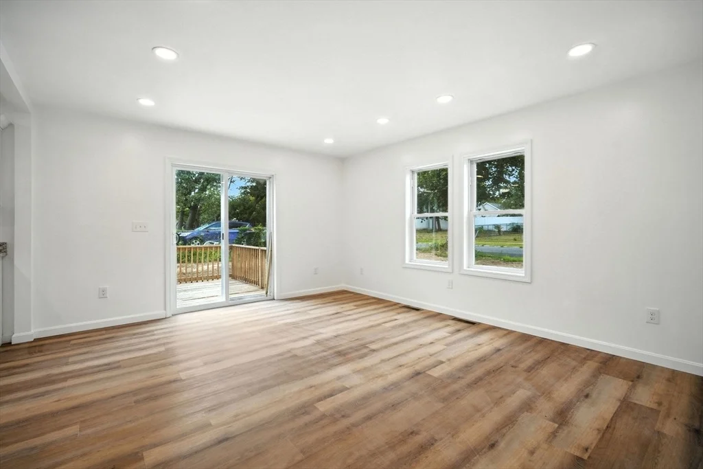 Photo of 150 Seymour Ave