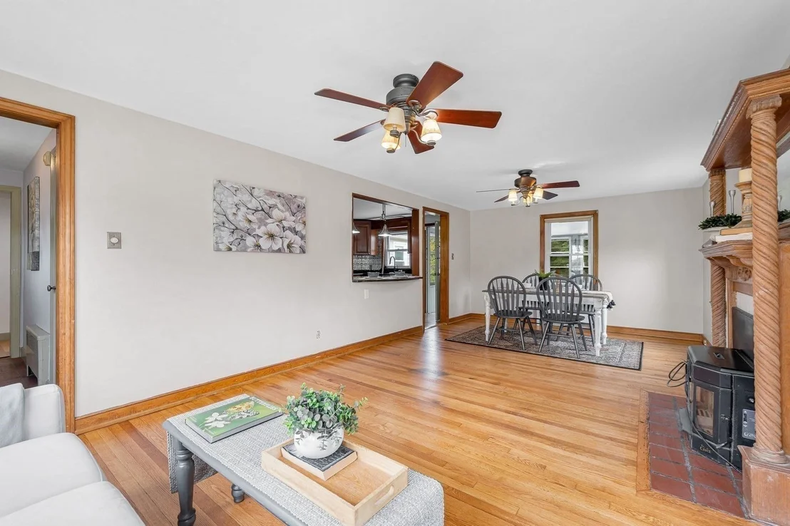 Photo of 16 Central St