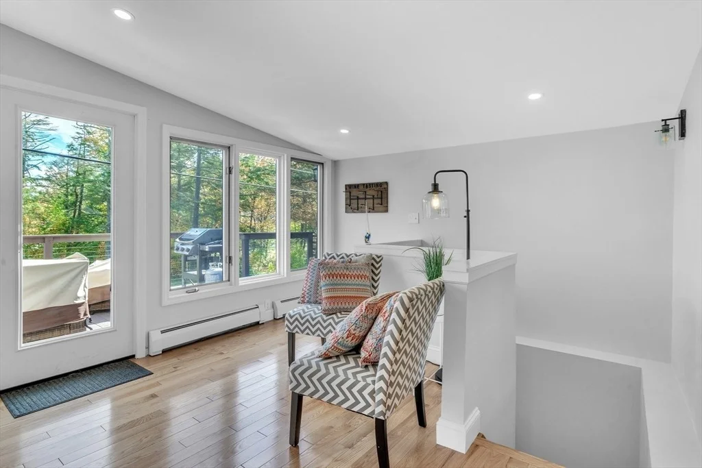 Photo of 347 Pine Rd