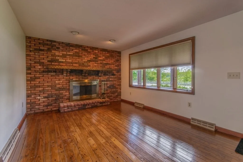 Photo of 629 River Road