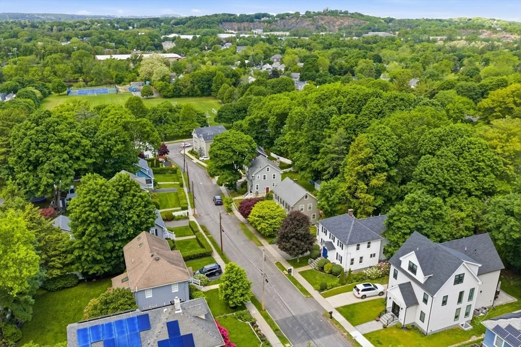 Photo of 18 Grayson Rd