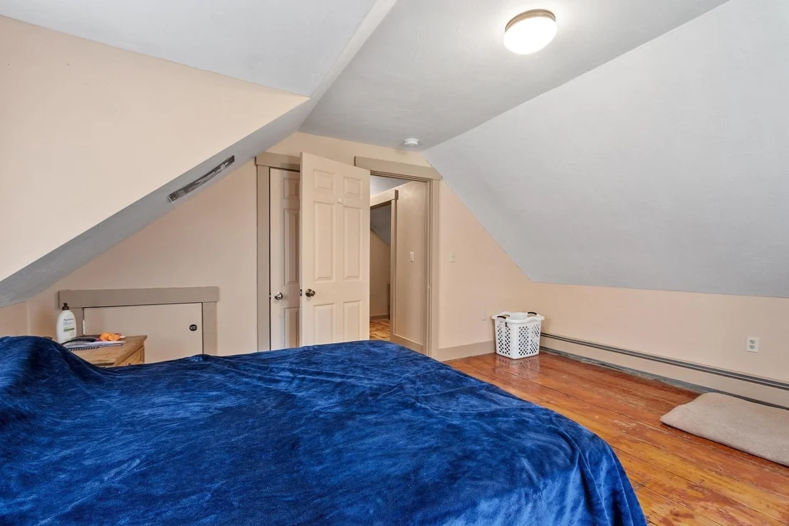 Photo of 374 Front Street