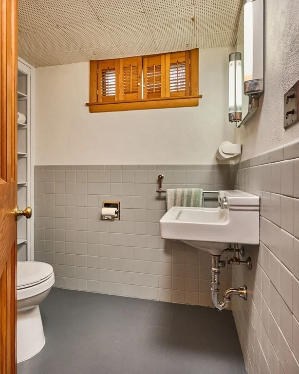 Photo of 56 Oak St