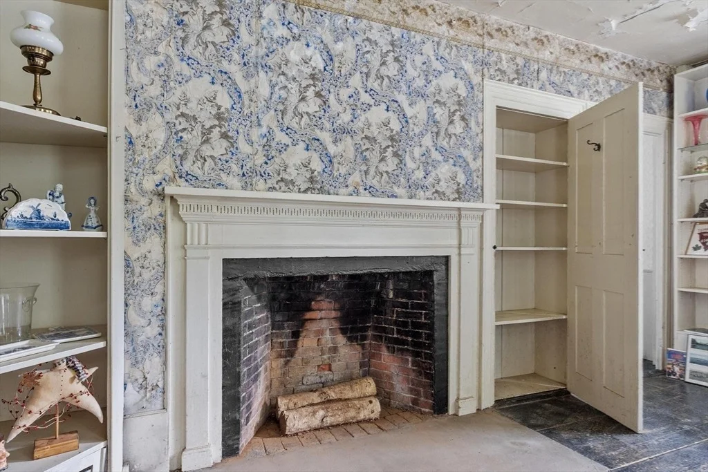 Photo of 488 S Main St