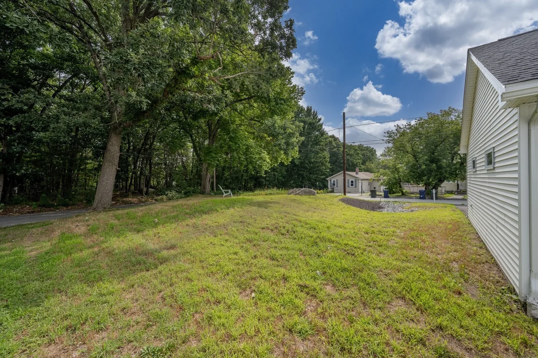 Photo of 109 Navy Yard Rd