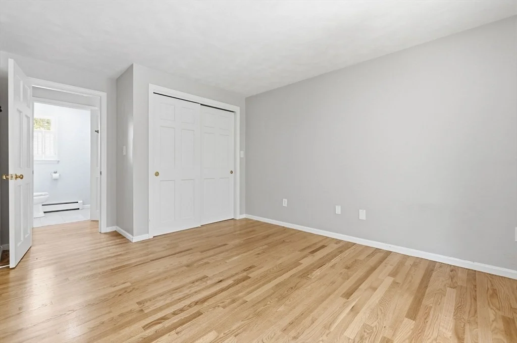 Photo of 25 Towpath Dr