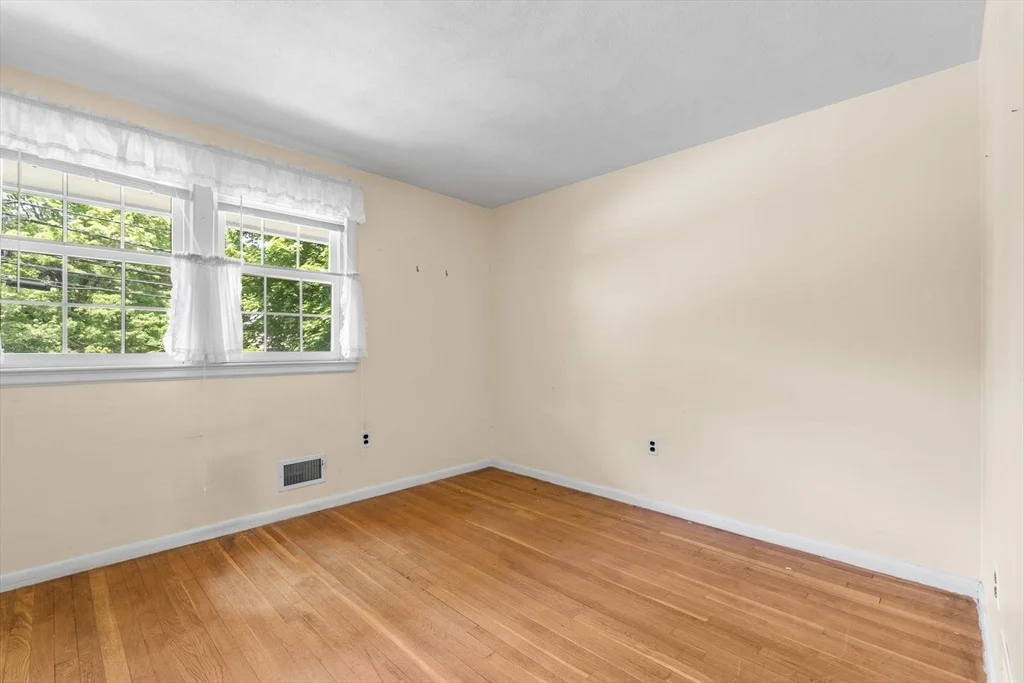Photo of 348 Belknap