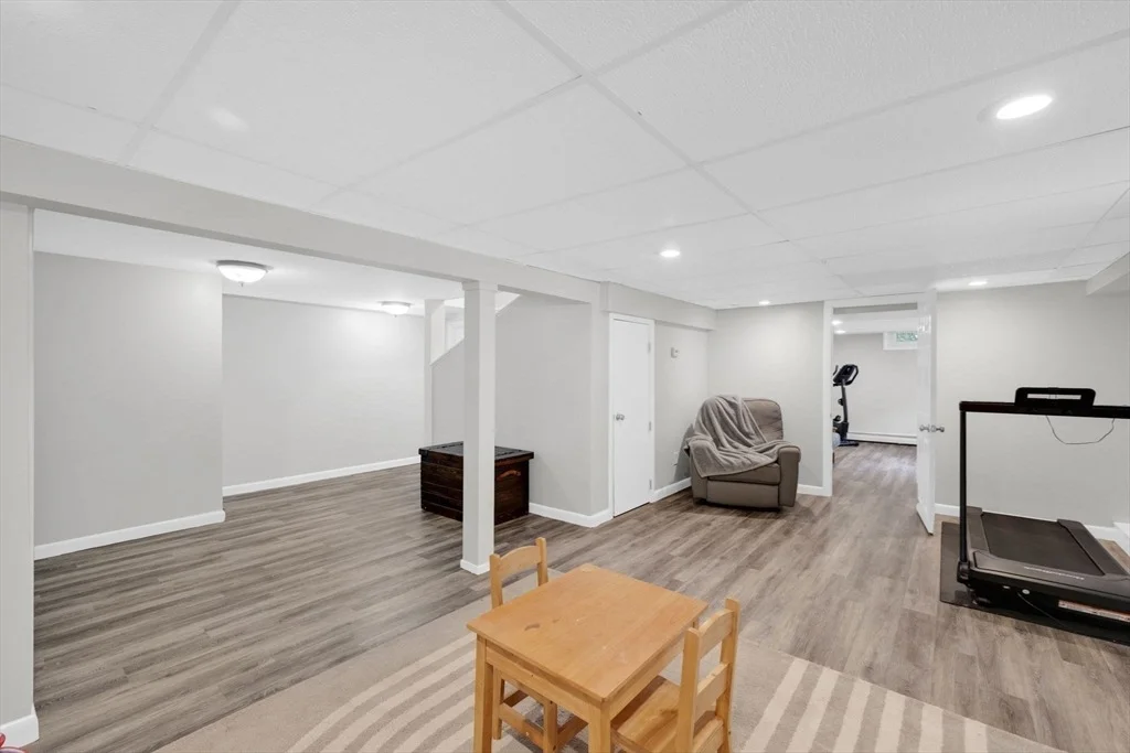 Photo of 51 Lantern Ln