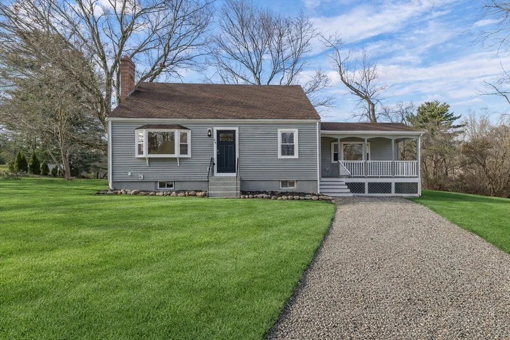 Photo of 38 Conlyn Ave