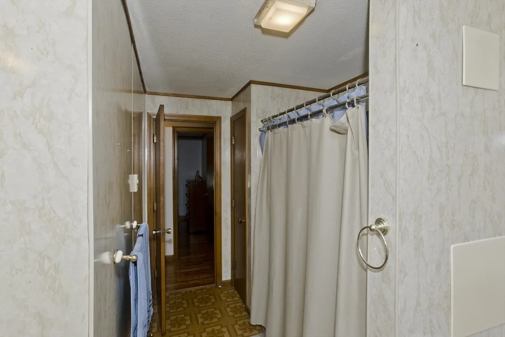 Photo of 597 Amherst Rd