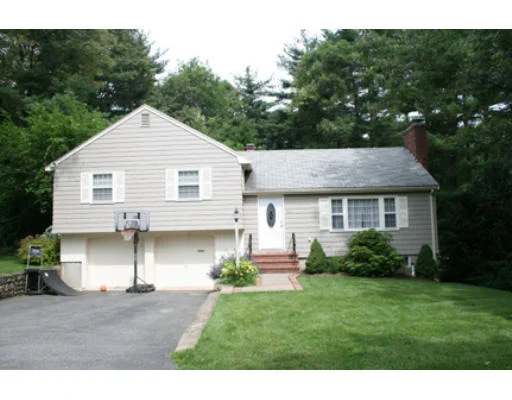 Photo of 20 Sylvan Circle