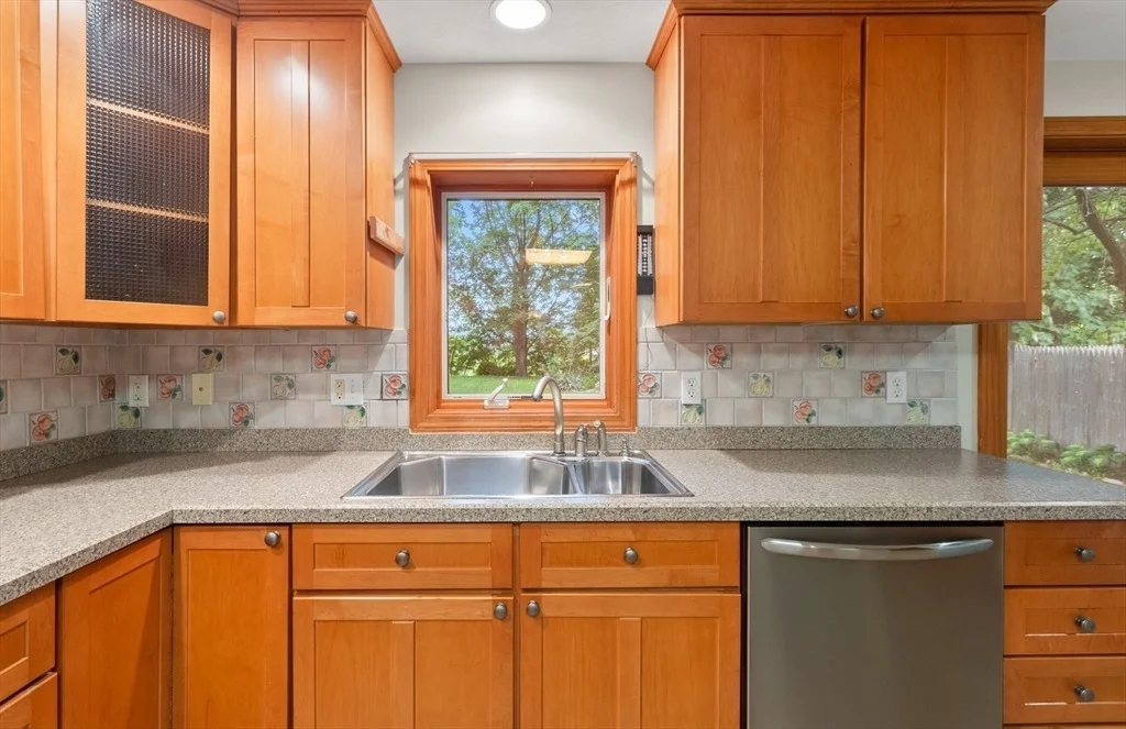Photo of 10 Sunset Rd