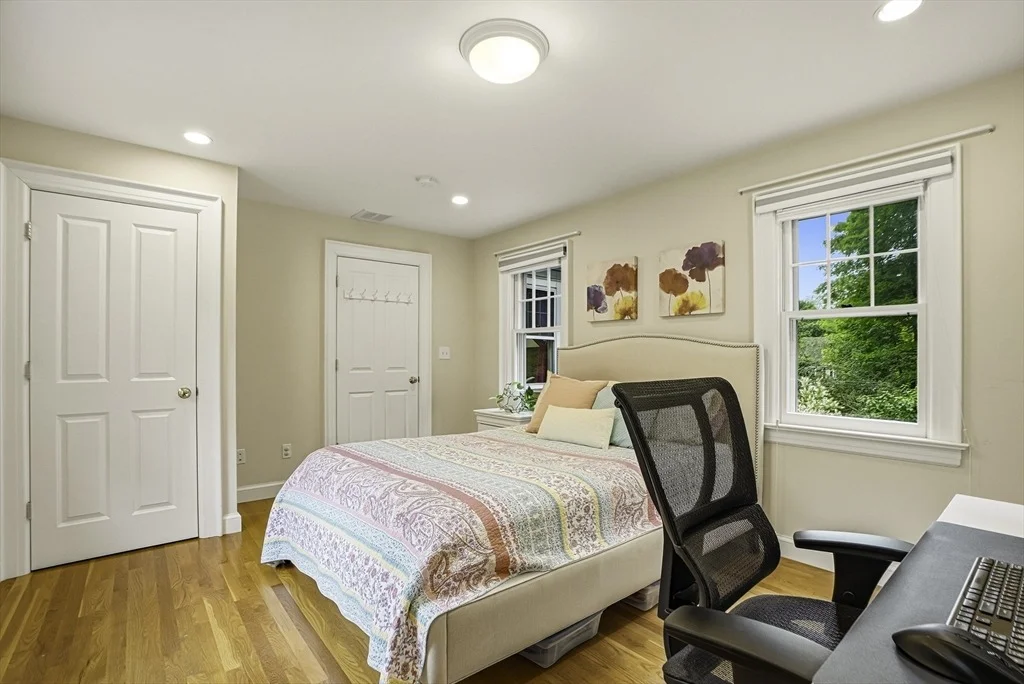 Photo of 26 Leach Ln