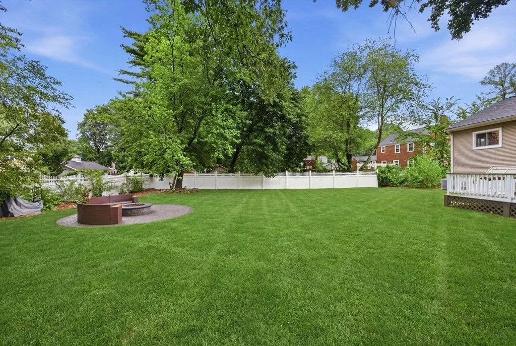 Photo of 769 Potter Rd