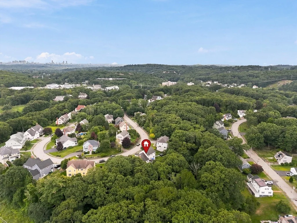 Photo of 33 Fairway Dr