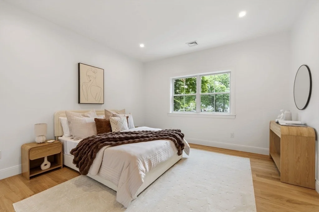 Photo of 35 Fairview Ave
