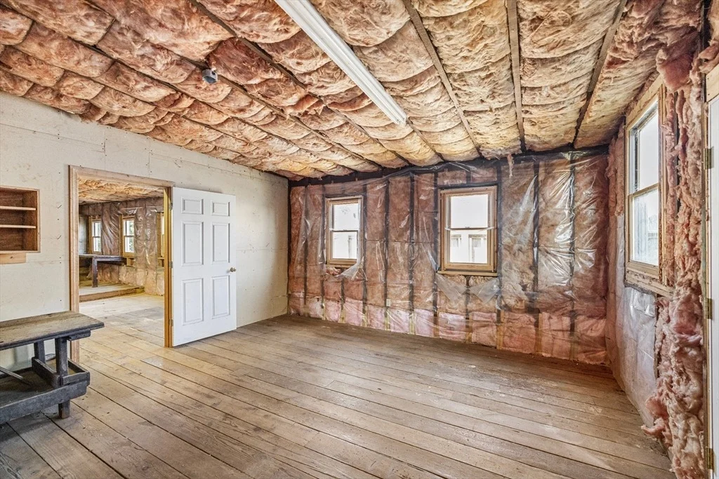 Photo of 6 Redstone Ln