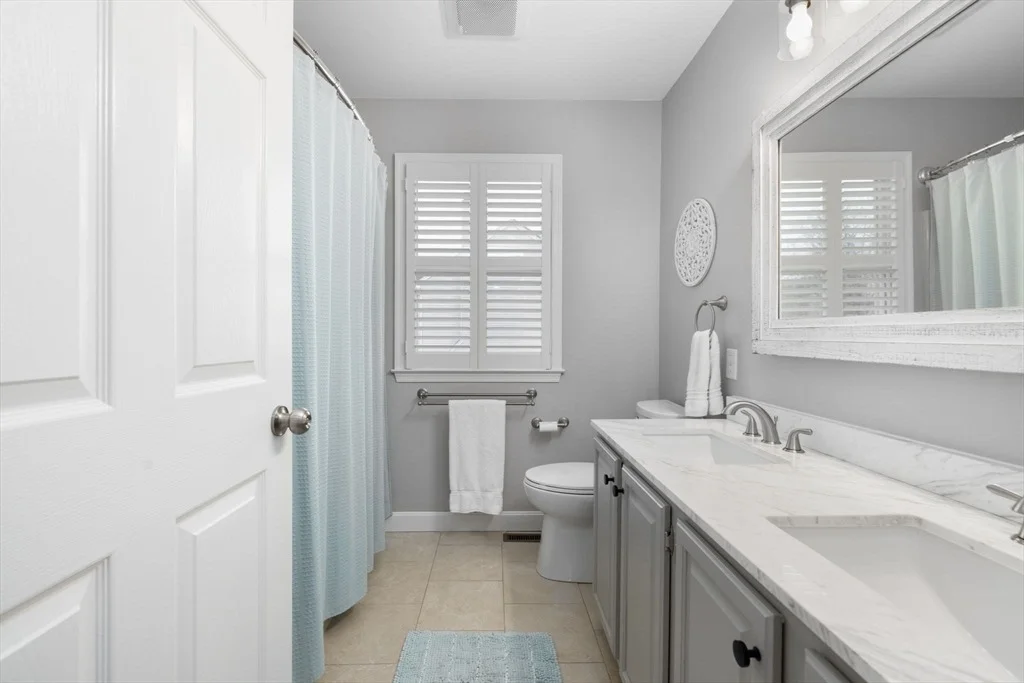 Photo of 244 Robert Rd