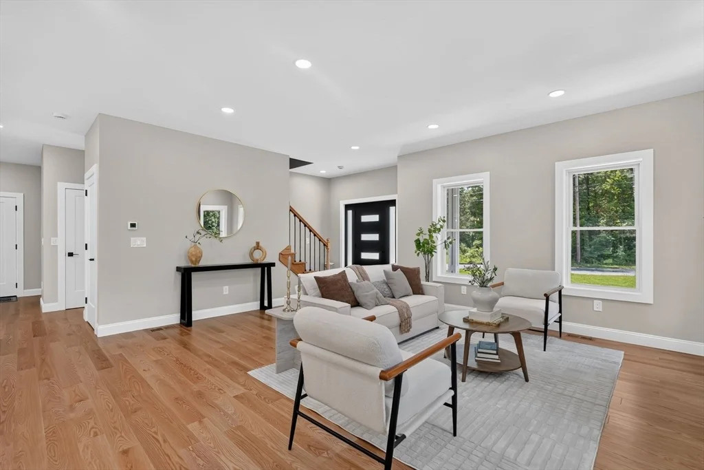 Photo of 139 Middle Rd