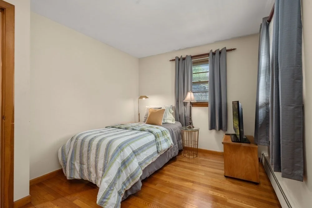 Photo of 6 Ivy Ln