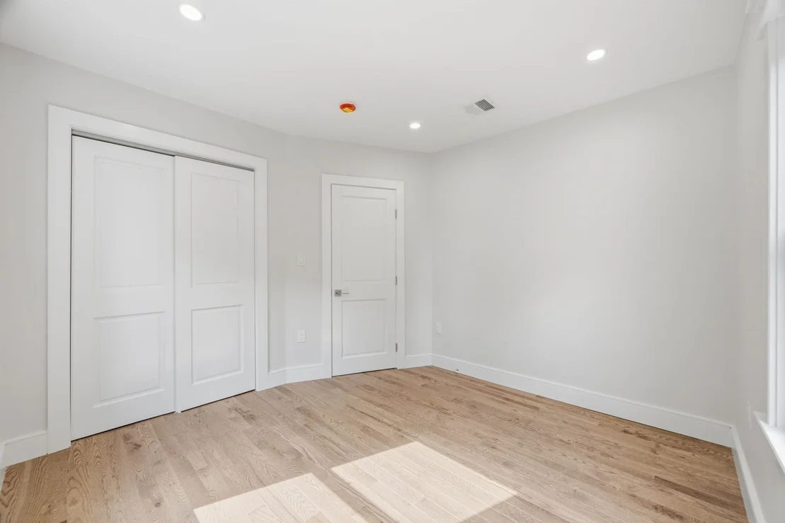 Photo of 2 Summer Street Pl