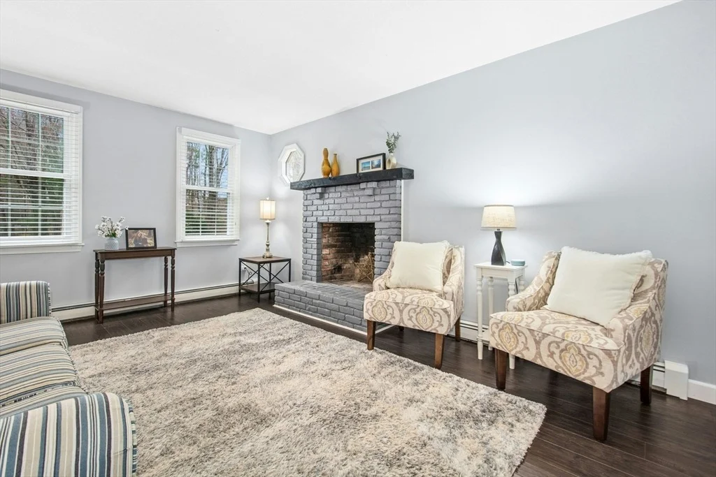 Photo of 22 Walter Dr